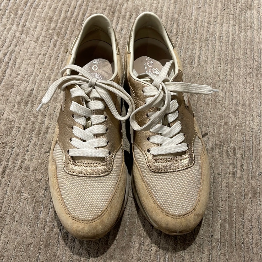 Hogan tan/gold sneakers